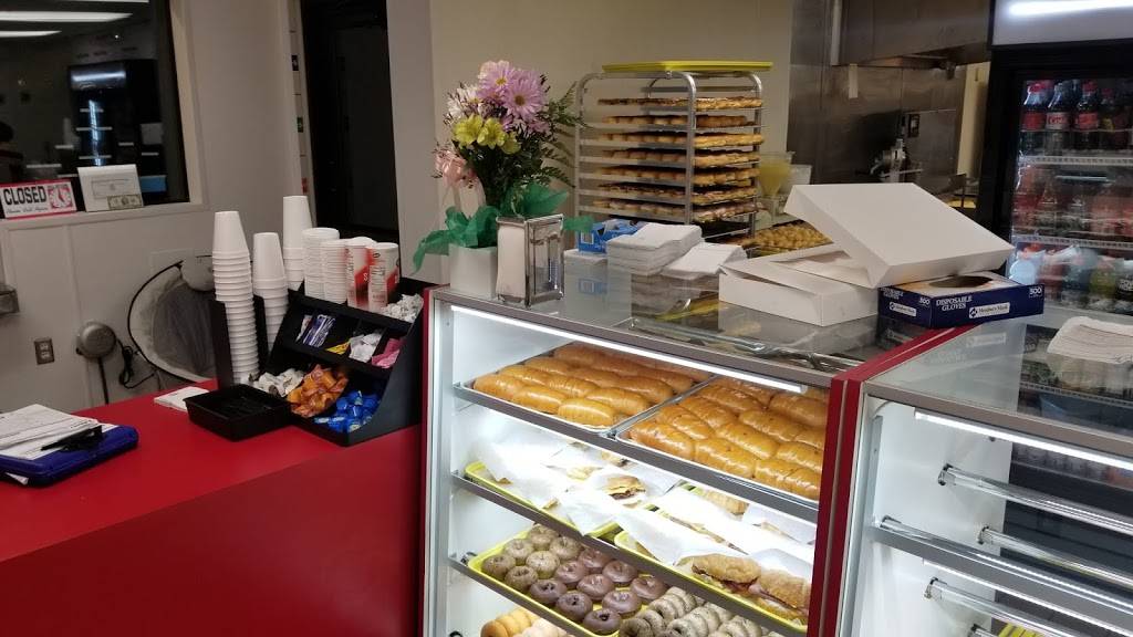 Donut Palace | restaurant | 2309 S 4th St, Leavenworth, KS 66048, USA | 9136757212 OR +1 913-675-7212