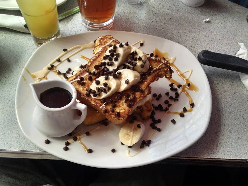 Silver Diner- Potomac Mills | restaurant | Potomac Mills, 14375 Smoketown Rd, Woodbridge, VA 22192, USA | 7036432363 OR +1 703-643-2363