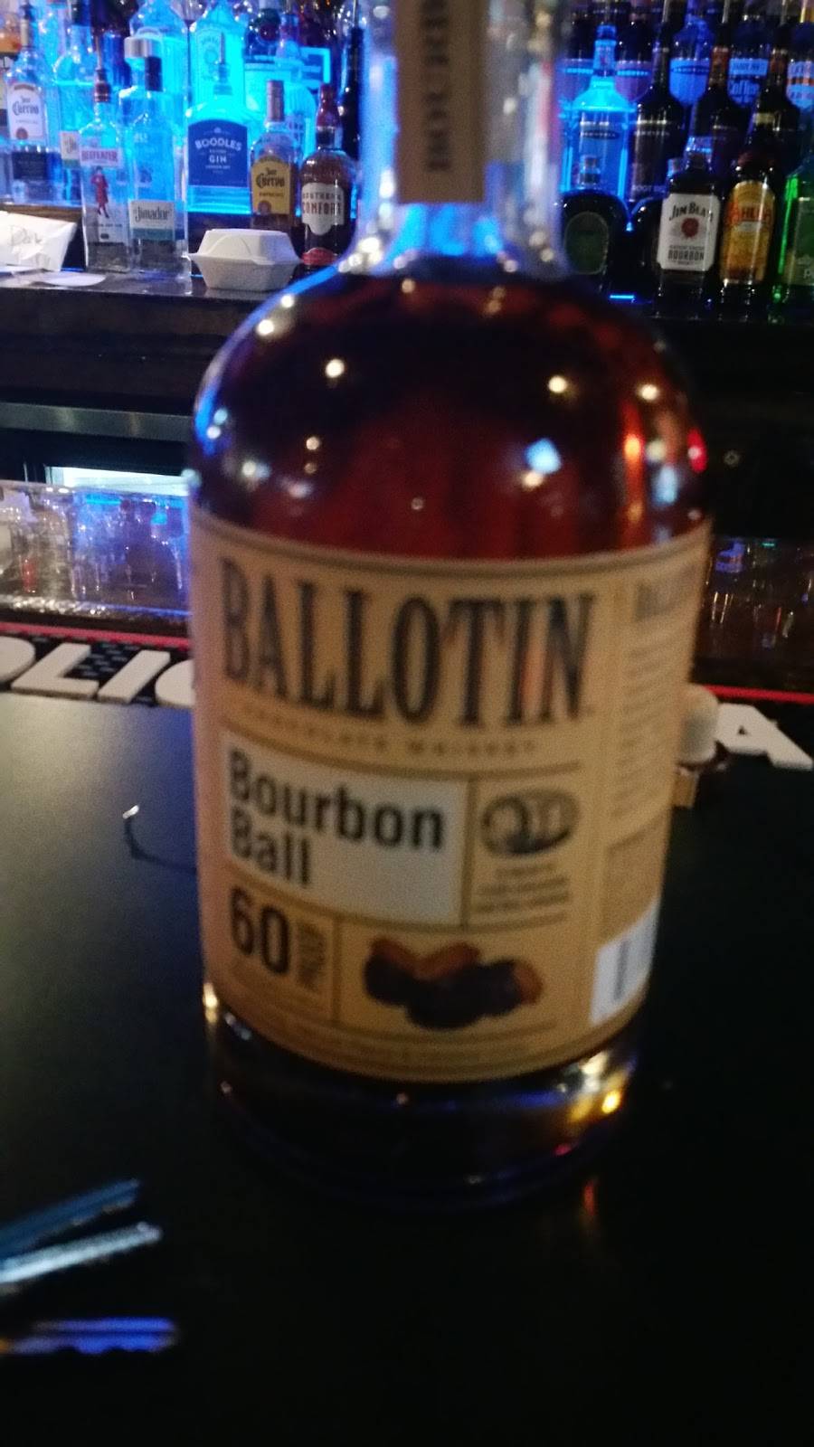 Hob Nob 57 Tavern | restaurant | 3355 17th St, Sarasota, FL 34235, USA | 9419534111 OR +1 941-953-4111