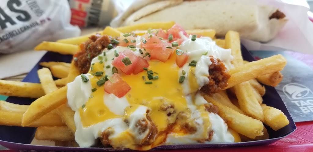 Taco Bell | meal takeaway | 16599 Yonge St, Newmarket, ON L3X 2G8, Canada | 9058980673 OR +1 905-898-0673