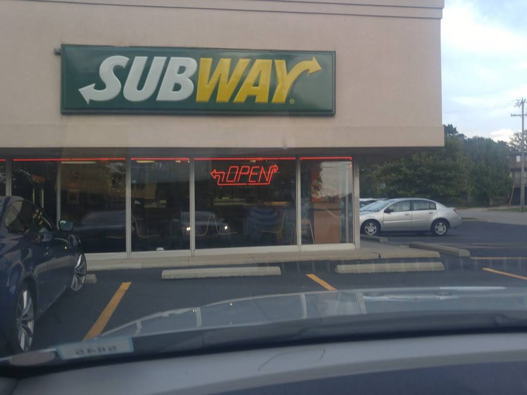 Subway | restaurant | 3566 Riverside Dr, Columbus, OH 43221, USA | 6144577828 OR +1 614-457-7828