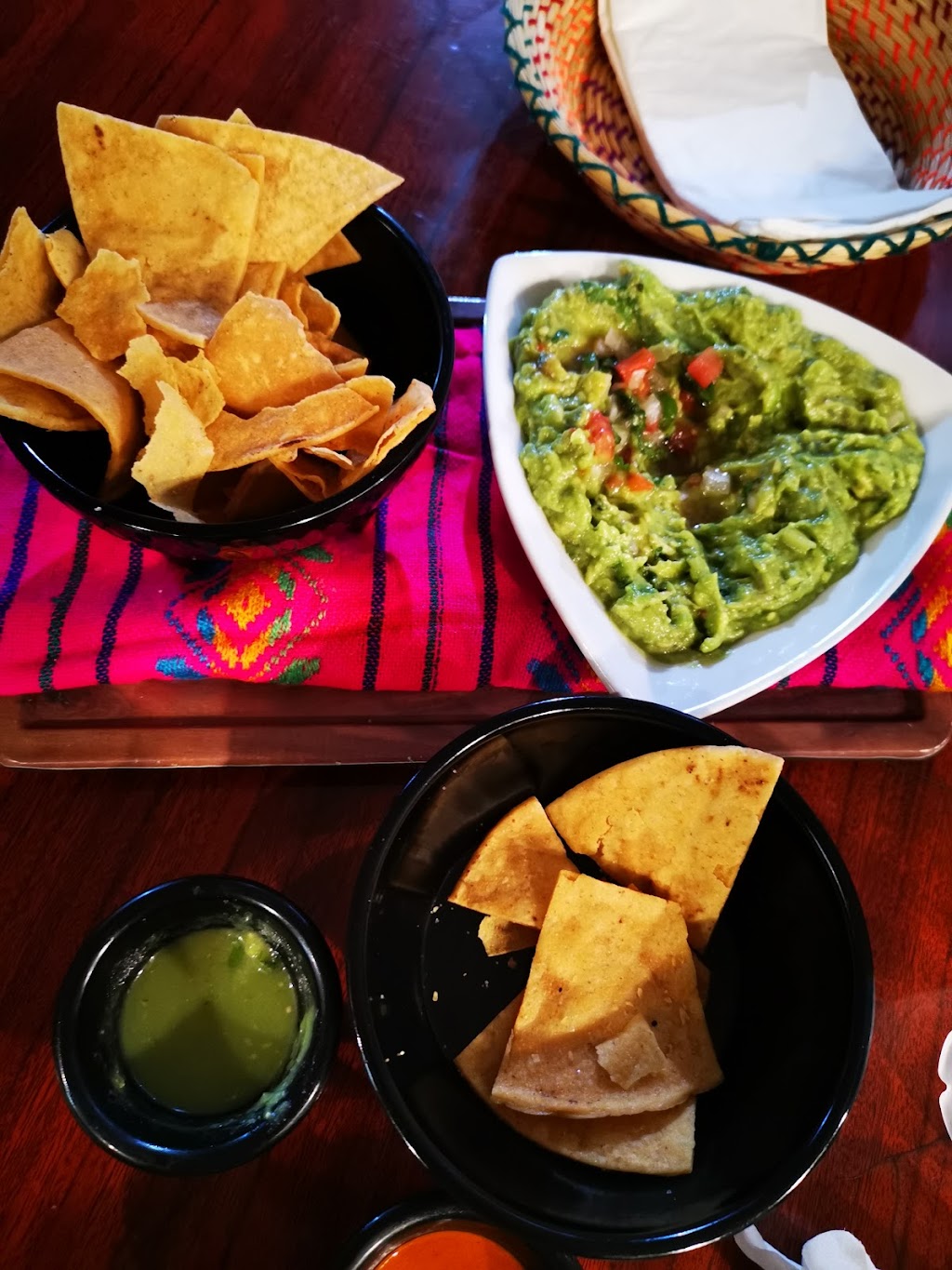 Taqueria Los Nopales | restaurant | 1800 SW 27th Ave, Miami, FL 33145, USA | 7863625685 OR +1 786-362-5685