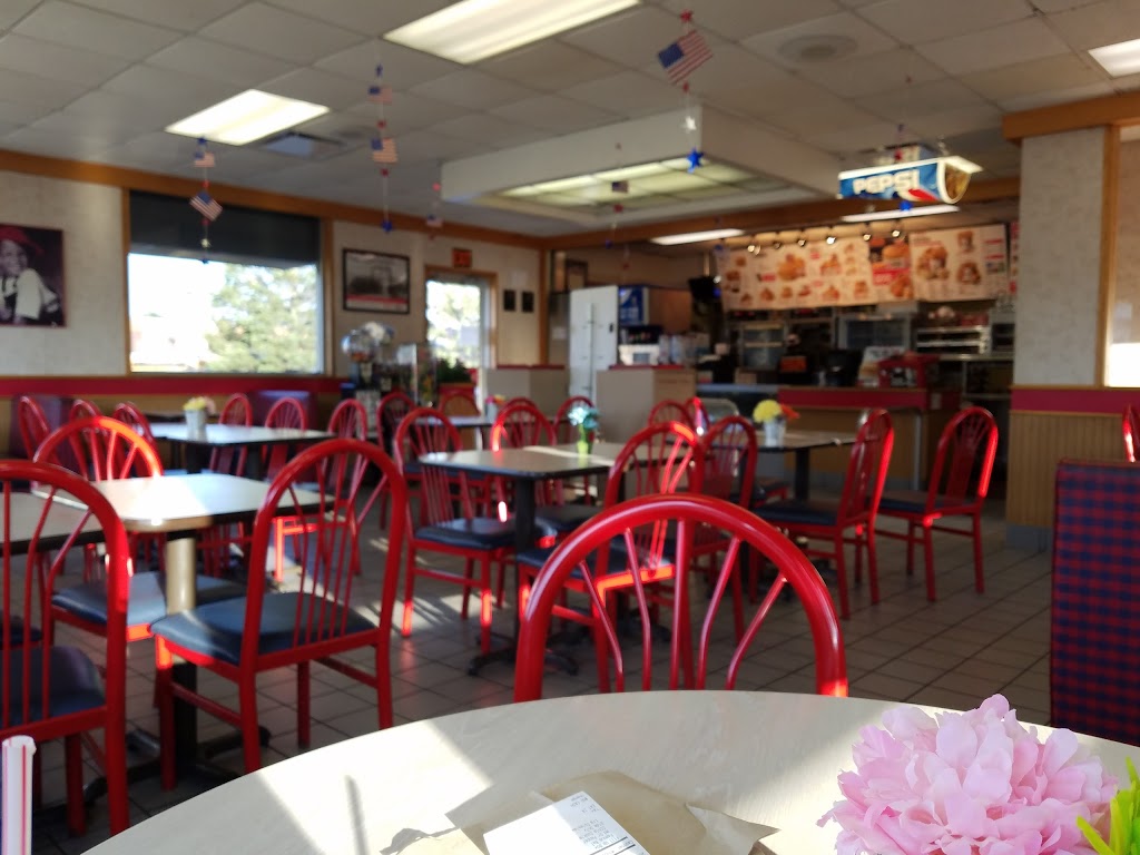 KFC | restaurant | 408 A Ave W, Oskaloosa, IA 52577, USA | 6416738401 OR +1 641-673-8401