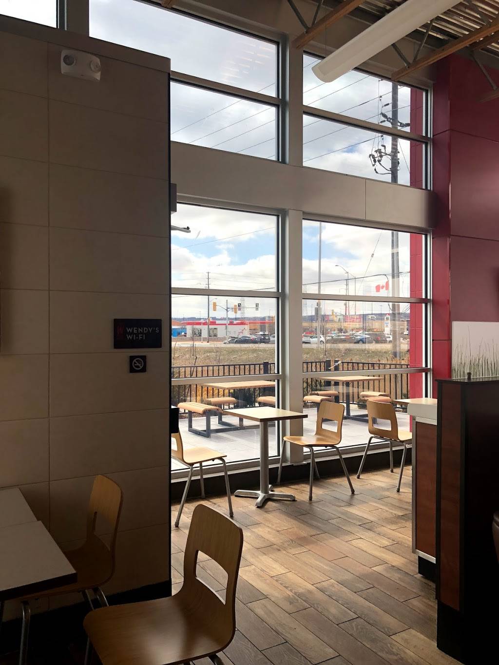 Wendys | restaurant | 2515 Appleby Line, Burlington, ON L7L 2Y5, Canada | 9053358655 OR +1 905-335-8655