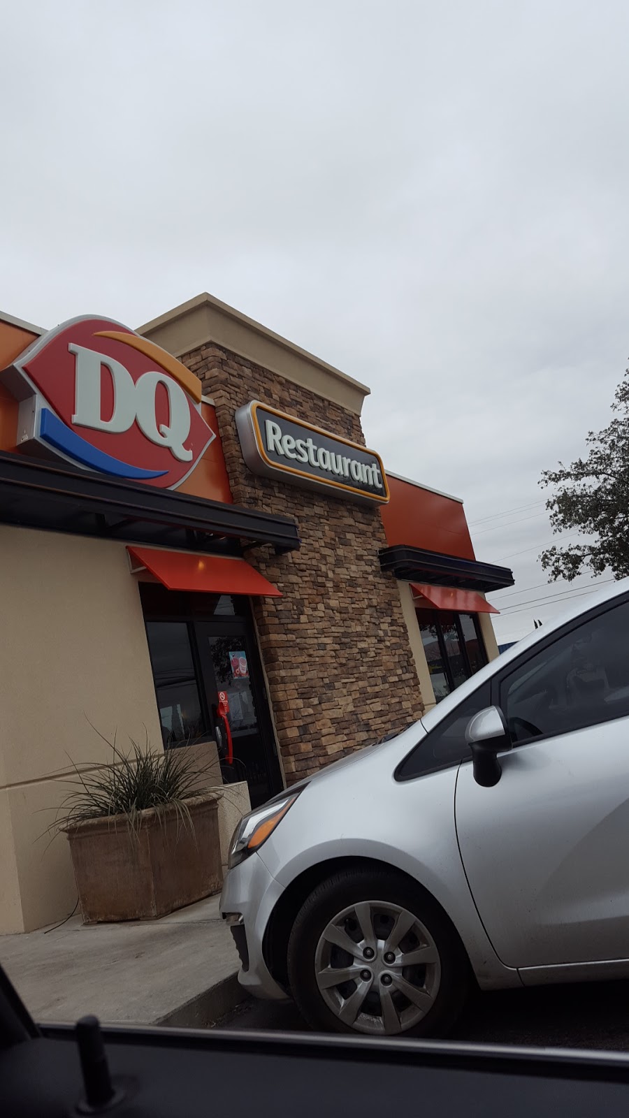 Dairy Queen | restaurant | 2761 N Grandview Ave, Odessa, TX 79762, USA | 4323630705 OR +1 432-363-0705