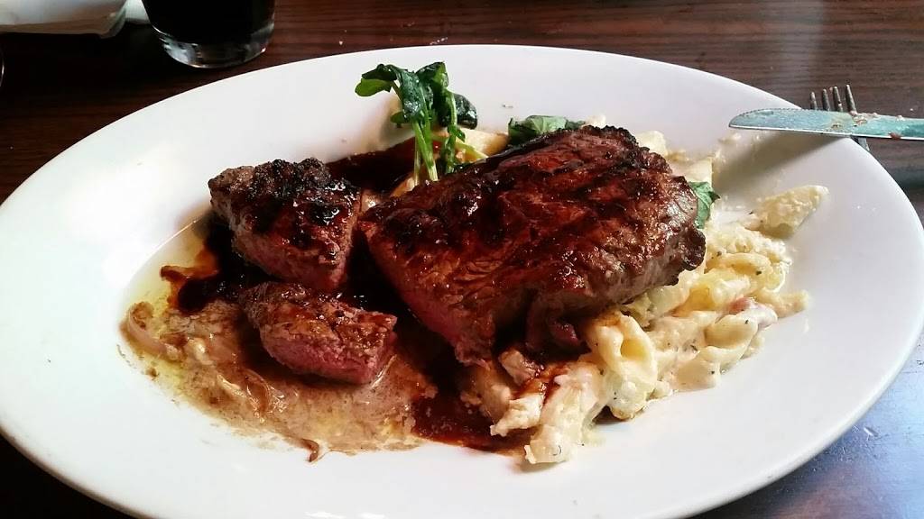 Mama Melroses Ristorante Italiano | restaurant | 351 S Studio Dr N, Orlando, FL 32830, USA | 4079393463 OR +1 407-939-3463