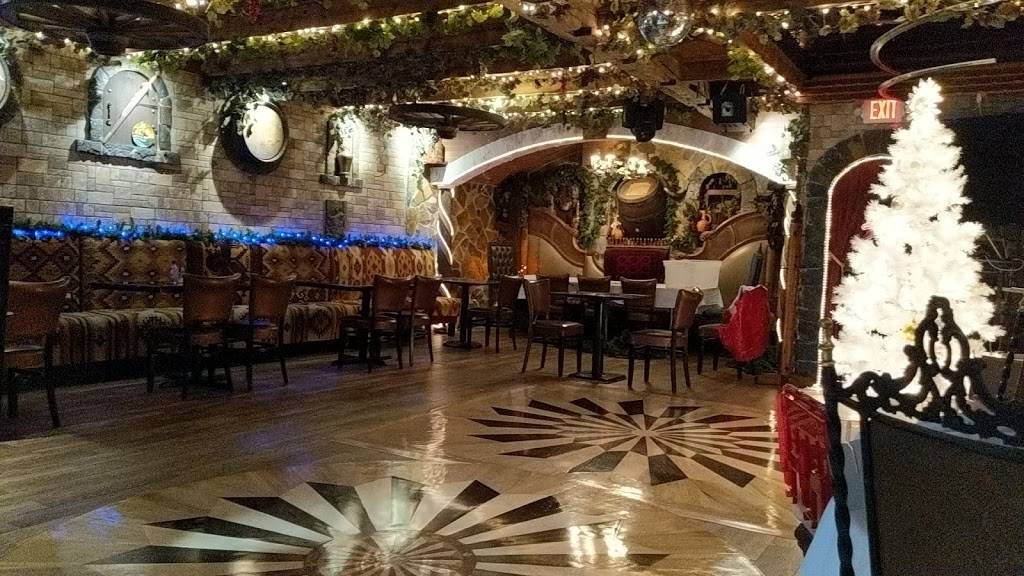 Sams Gyro | restaurant | 7 S Main St, West Hartford, CT 06107, USA | 8602336300 OR +1 860-233-6300