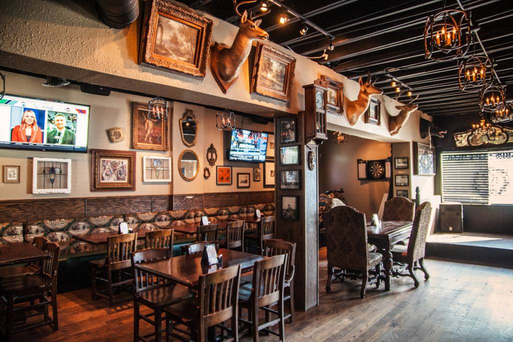 The IVY Tavern | restaurant | 5334 Lemmon Ave, Dallas, TX 75209, USA | 2145594424 OR +1 214-559-4424
