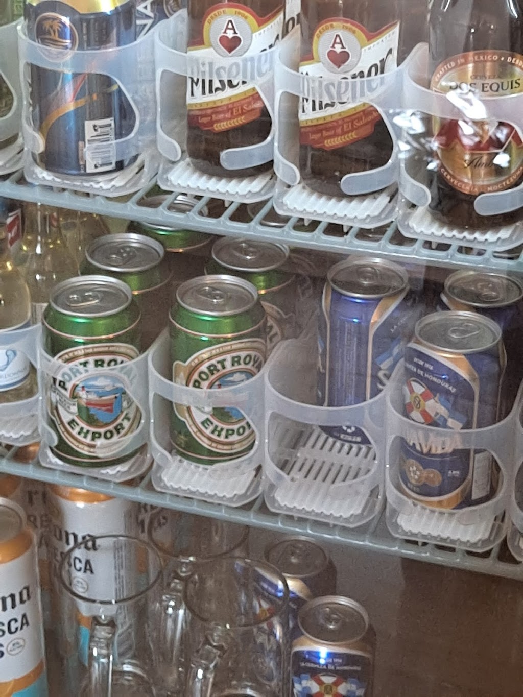 Isabels Latin Market | restaurant | 11 Vernon Ave, Glen Burnie, MD 21061, USA | 4107660959 OR +1 410-766-0959