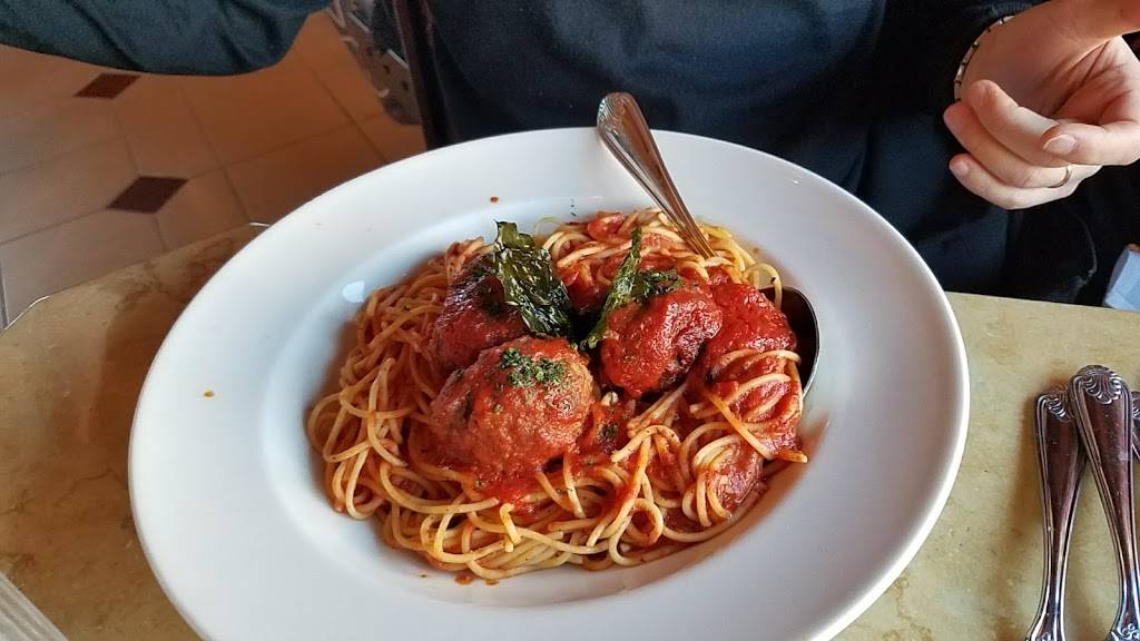 The Cheesecake Factory | restaurant | 140 Market Street, Yonkers, NY 10710, USA | 9147099240 OR +1 914-709-9240