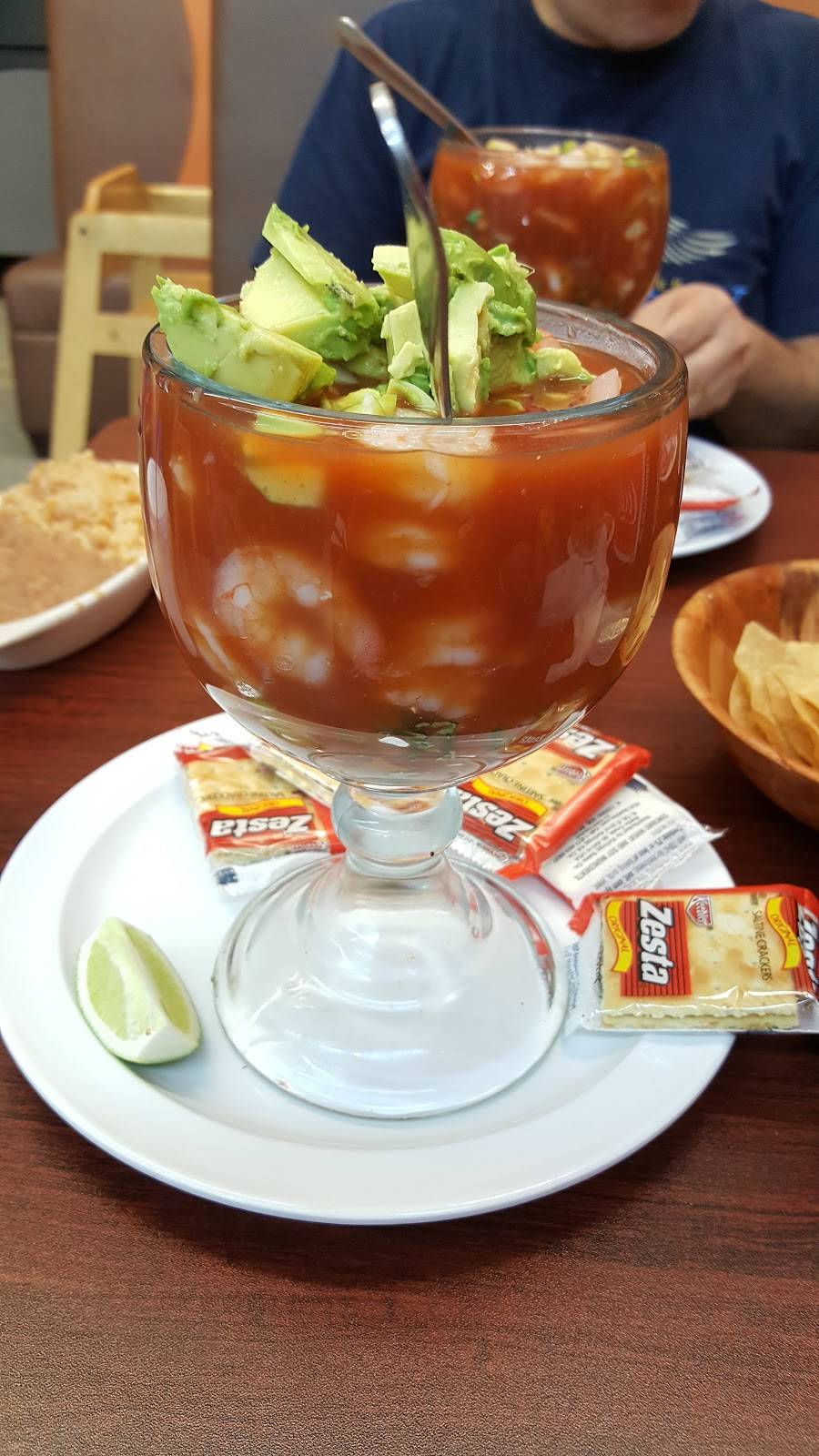 Restaurant La Perla | restaurant | 9334 E R L Thornton Fwy, Dallas, TX 75227, USA | 2149244843 OR +1 214-924-4843