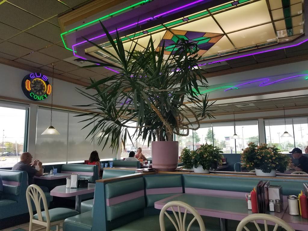 Gus Coney Island | restaurant | 50899 Gratiot Ave, Chesterfield, MI 48051, USA | 5865984848 OR +1 586-598-4848