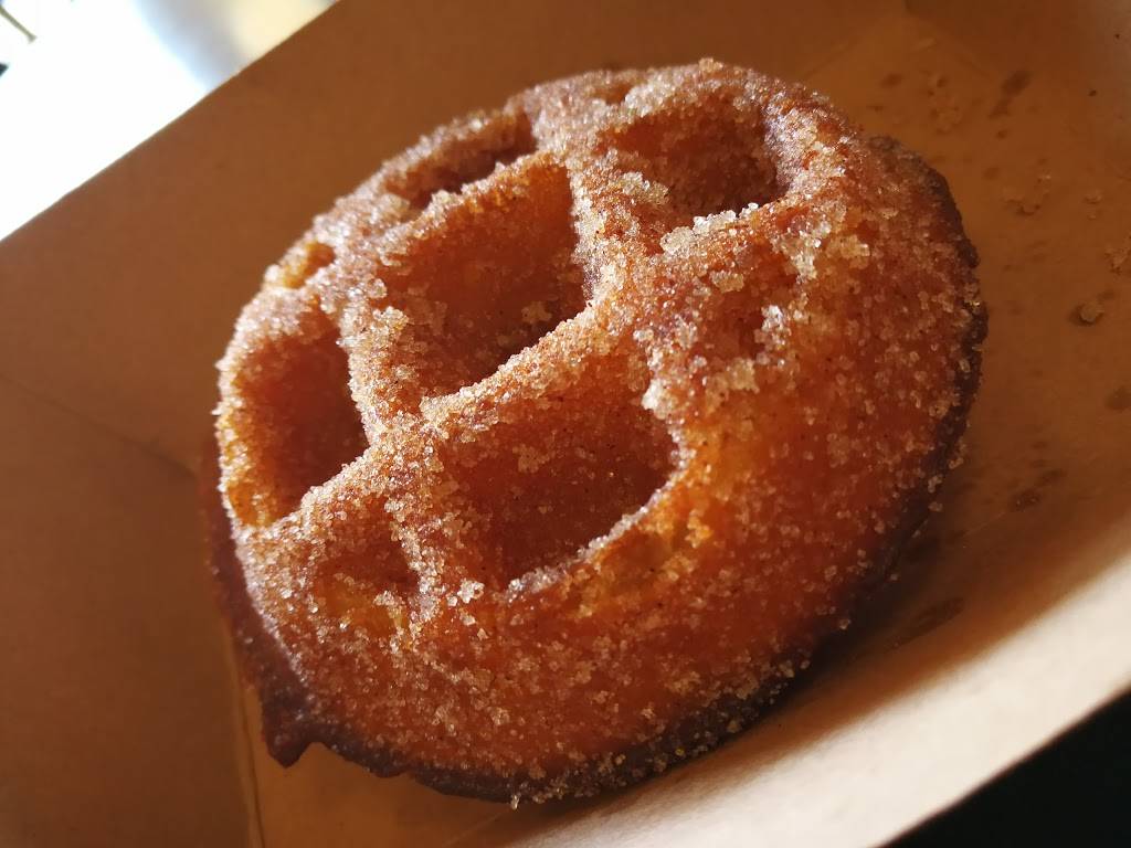 Sea Salt Fish Grill | restaurant | 9901 Washington Blvd #101, Culver City, CA 90232, USA | 4243615222 OR +1 424-361-5222