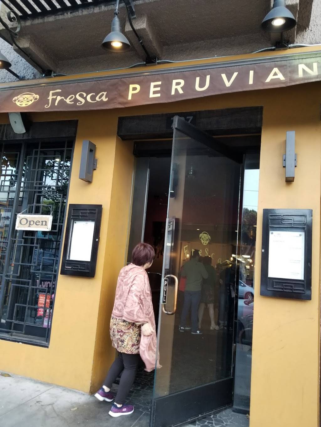 Fresca | restaurant | 737 Irving St, San Francisco, CA 94122, USA | 4157425727 OR +1 415-742-5727