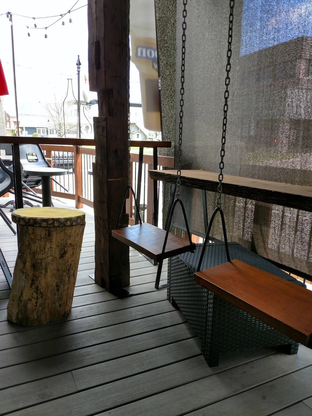 Cantine LExpress | restaurant | 202 Rue Principale, Lambton, QC G0M 1H0, Canada | 4184862333 OR +1 418-486-2333