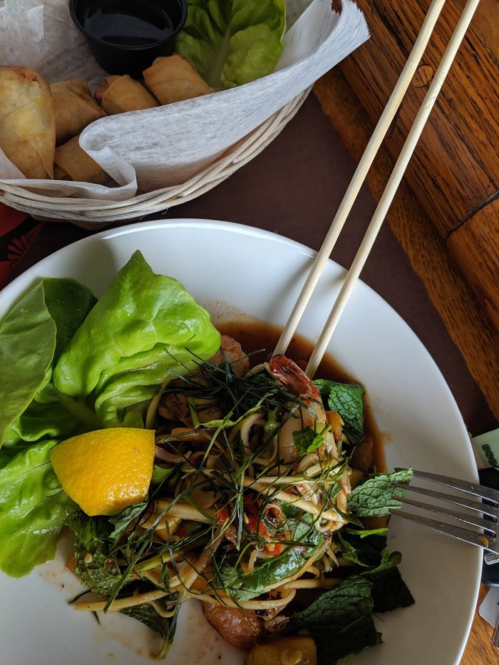 Noodle Revolution | restaurant | 87 Oak St, Westerly, RI 02891, USA | 4015969559 OR +1 401-596-9559