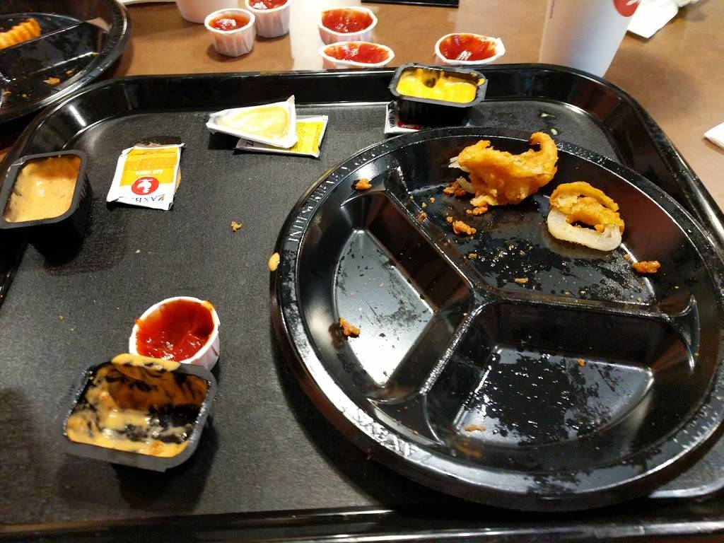 Zaxbys Chicken Fingers & Buffalo Wings | restaurant | 2119 1/2 N Locust Ave, Lawrenceburg, TN 38464, USA | 9312446670 OR +1 931-244-6670