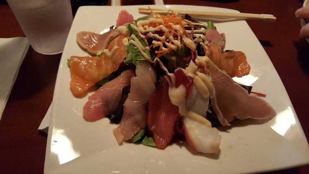 Hana Japanese Eatery | restaurant | 5524 N 7th Ave, Phoenix, AZ 85013, USA | 6029731238 OR +1 602-973-1238