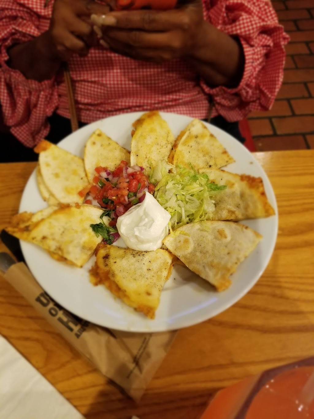 Chilis Grill & Bar | restaurant | 209 State Farm Pkwy, Homewood, AL 35209, USA | 2059423129 OR +1 205-942-3129