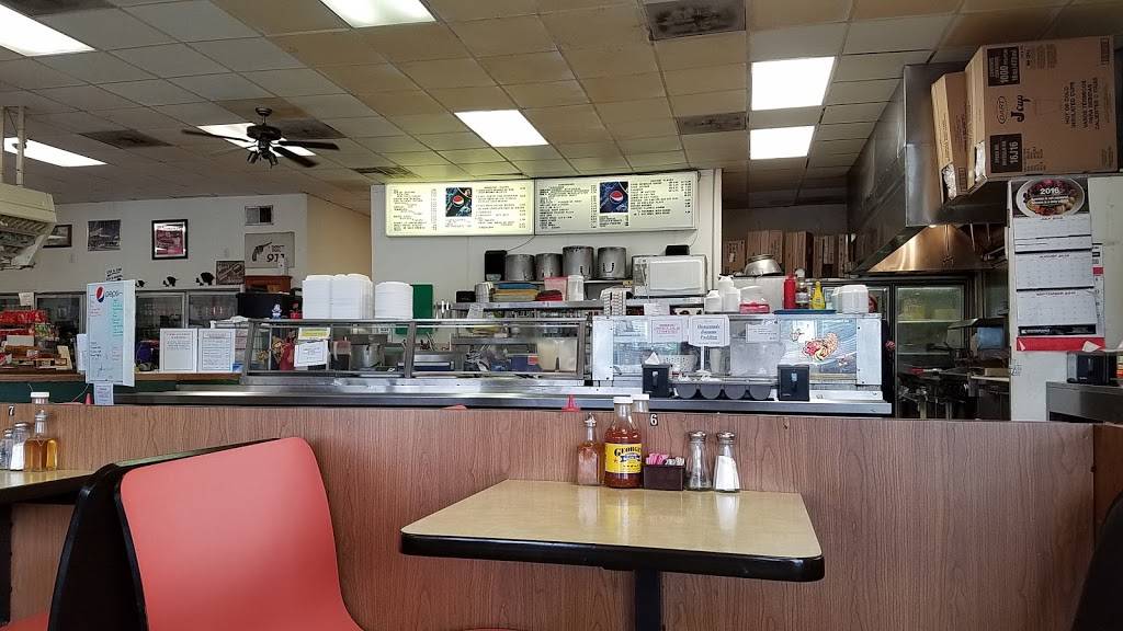 Lees Country Kitchen | restaurant | 2602 Old Creek Rd, Greenville, NC 27834, USA | 2527520837 OR +1 252-752-0837