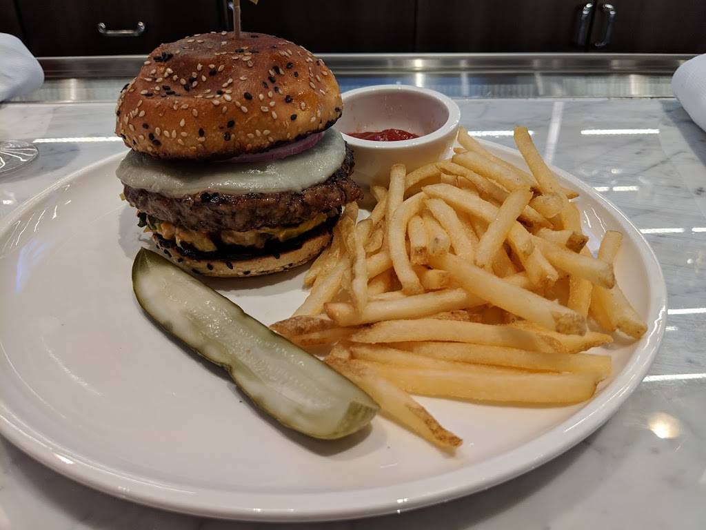 Cal Mare Springfield | restaurant | One MGM Way, Springfield, MA 01103, USA | 4132735000 OR +1 413-273-5000