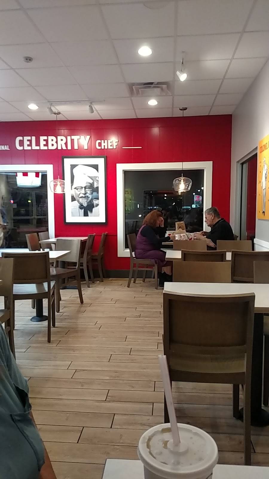 KFC | restaurant | 1144 Country Club Dr, Madera, CA 93638, USA | 5596734341 OR +1 559-673-4341