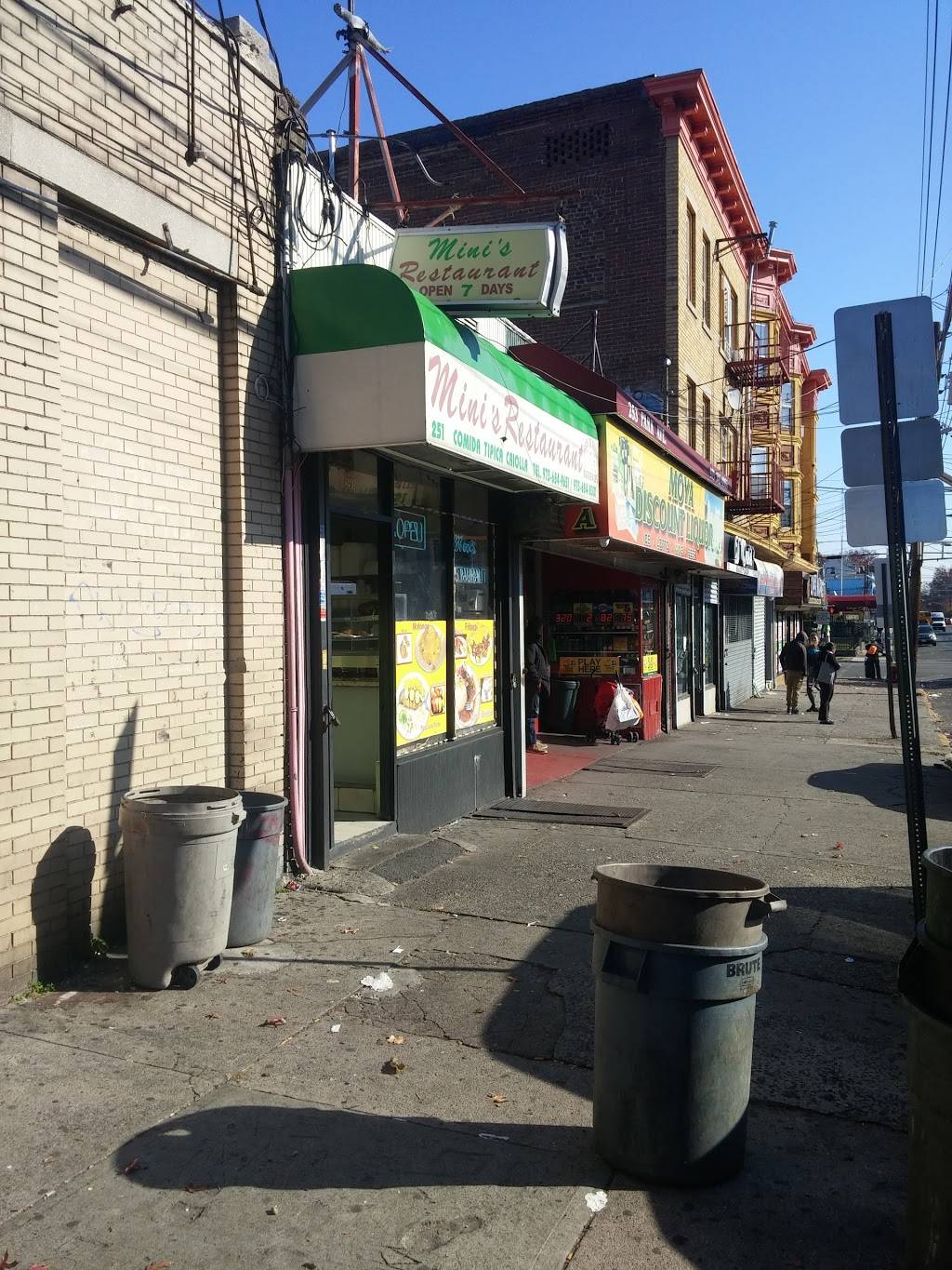 Minis Restaurant | restaurant | 251 Park Ave, Paterson, NJ 07501, USA | 9736848301 OR +1 973-684-8301