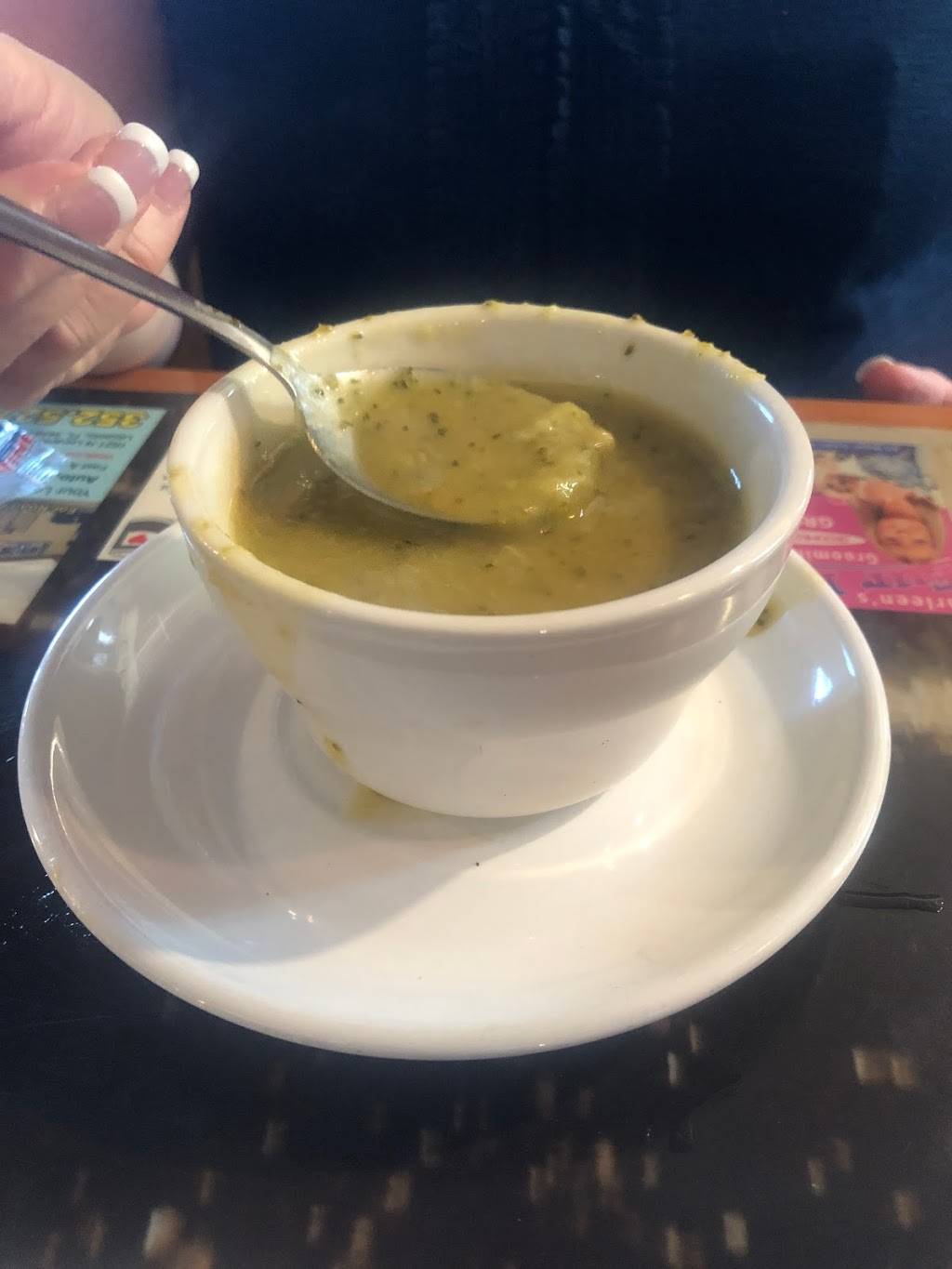 Joes Family Restaurant | restaurant | 911 W Main St, Inverness, FL 34450, USA | 3527261688 OR +1 352-726-1688