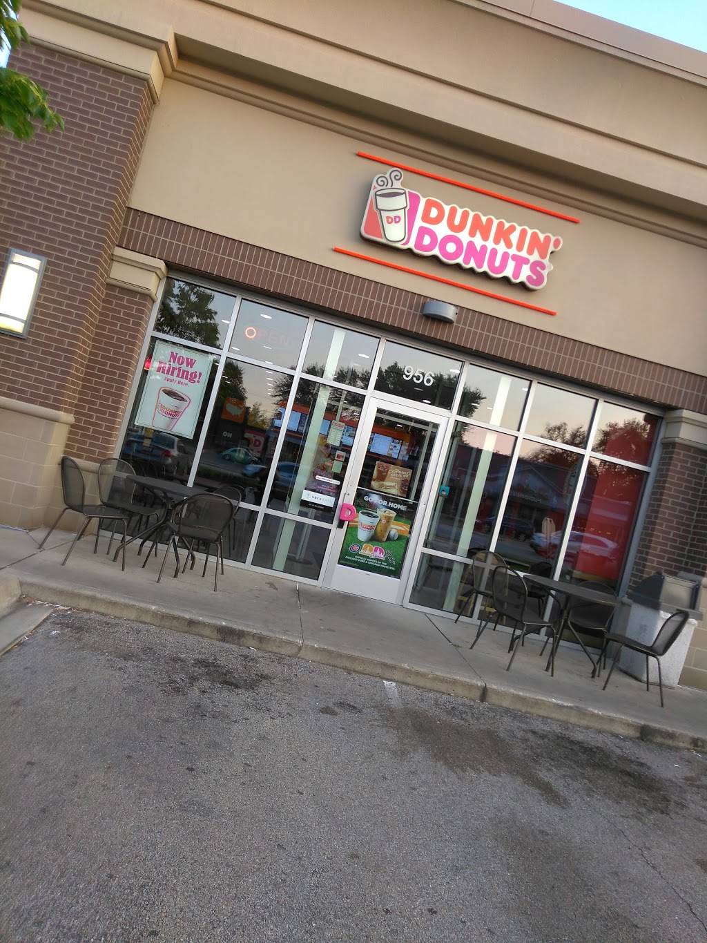 Dunkin | cafe | 956 E Roosevelt Rd, Wheaton, IL 60187, USA | 6306822580 OR +1 630-682-2580