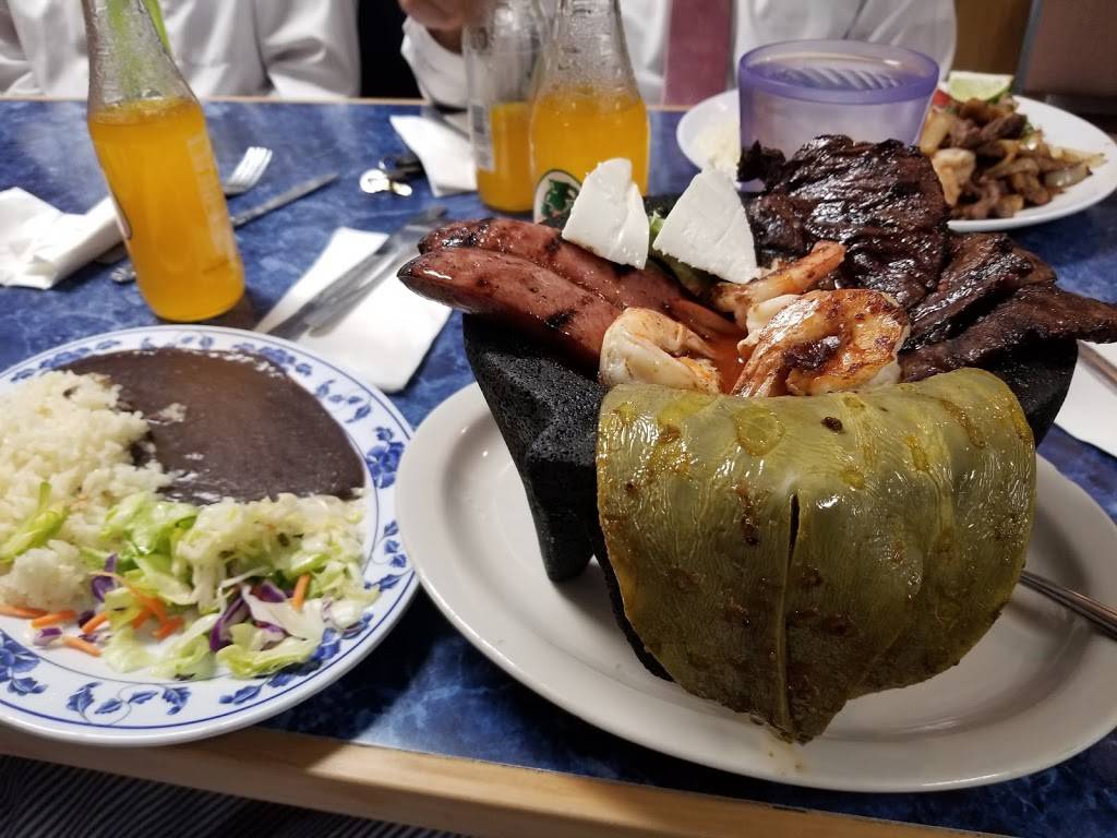 La Chele Salvadorean Restaurant Pupuseria | restaurant | 12134 Pacific Hwy SW, Lakewood, WA 98499, USA | 2535825173 OR +1 253-582-5173