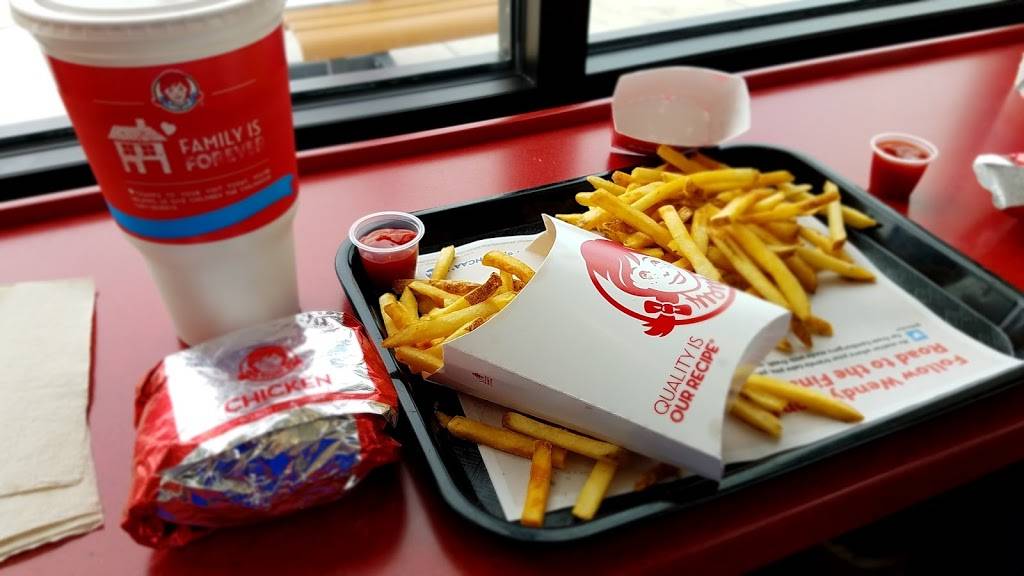 Wendys | restaurant | 2535 E League City Pkwy, League City, TX 77573, USA | 8328642635 OR +1 832-864-2635