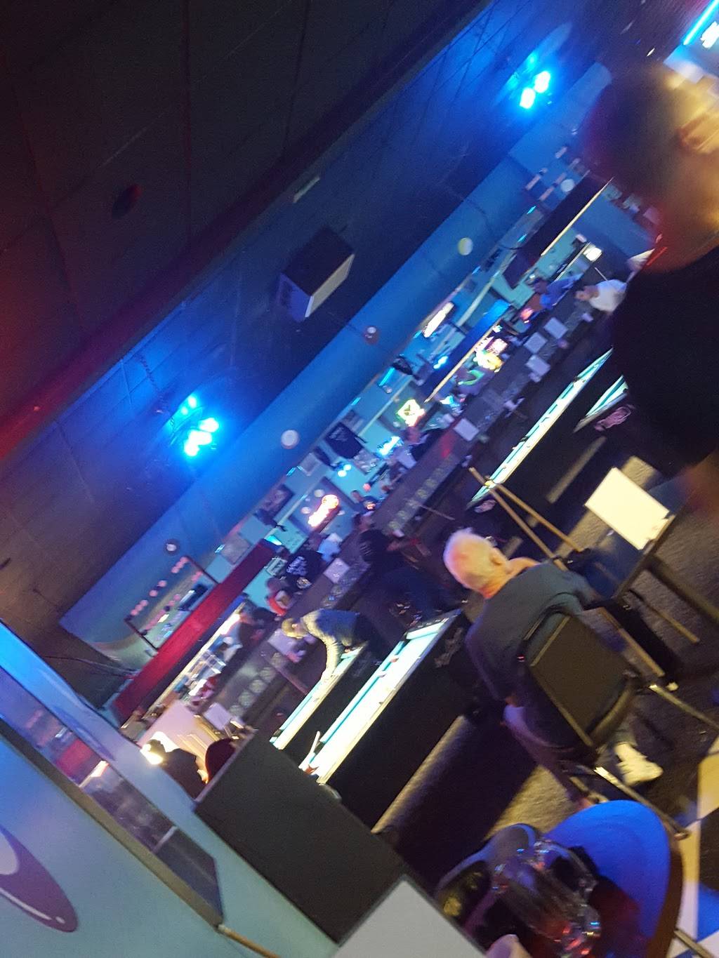 Capones | restaurant | 10463 County Line Rd, Spring Hill, FL 34609, USA | 3526889965 OR +1 352-688-9965