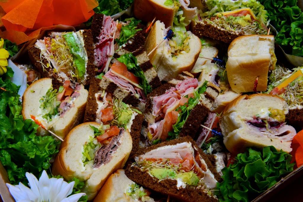 Baggins Gourmet Sandwiches on Oracle | meal delivery | 5462, 6342 N Oracle Rd b427, Tucson, AZ 85704, USA | 5205758878 OR +1 520-575-8878