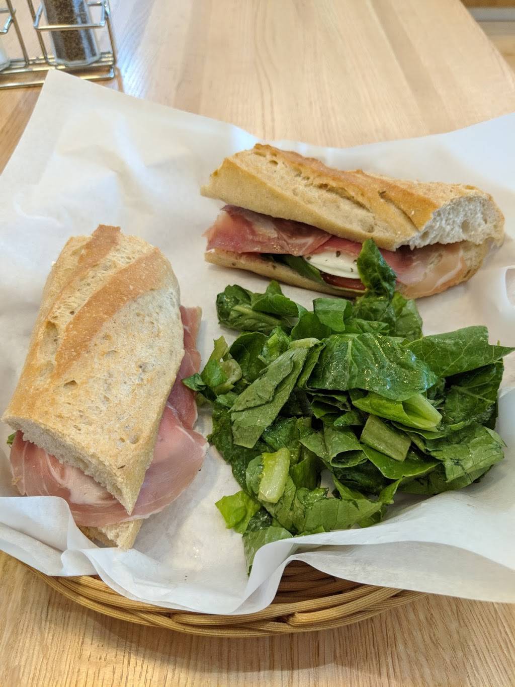 Léa French Street Food | restaurant | 106 N Marion St, Oak Park, IL 60301, USA | 7086135994 OR +1 708-613-5994