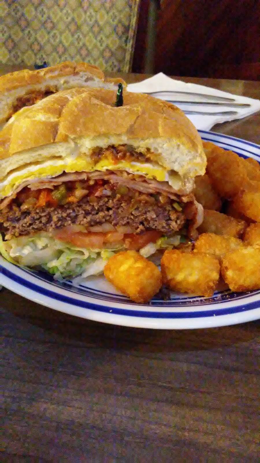 Whistle Stop Bar & Grill | restaurant | 66674 E, US-26, Welches, OR 97067, USA | 5036223440 OR +1 503-622-3440