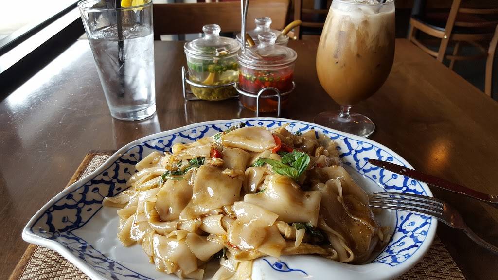 Thai Flavor Restaurant | restaurant | 56 Saint Patricks Sq, Waldorf, MD 20603, USA | 3018852299 OR +1 301-885-2299