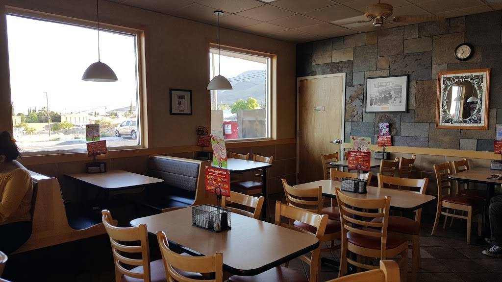 Dairy Queen | restaurant | 4001 N Piedras St, El Paso, TX 79930, USA | 9155650261 OR +1 915-565-0261