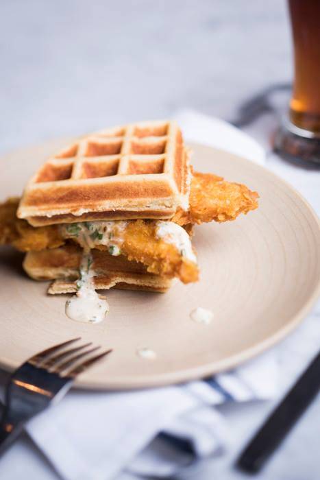 Le Social Bar | restaurant | 150 Rue Saint-Jacques, Granby, QC J2G 8V6, Canada | 4509913336 OR +1 450-991-3336