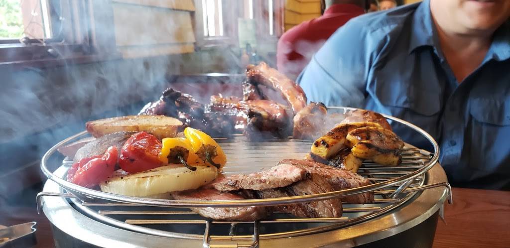 Smokey Bones Bar & Fire Grill | meal takeaway | 1000 WP Ball Blvd, Sanford, FL 32771, USA | 4076888227 OR +1 407-688-8227