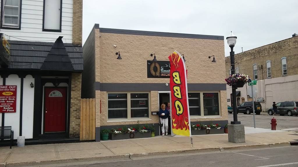 The Q Smokehouse | restaurant | 225 S James St, Ludington, MI 49431, USA | 2314253933 OR +1 231-425-3933