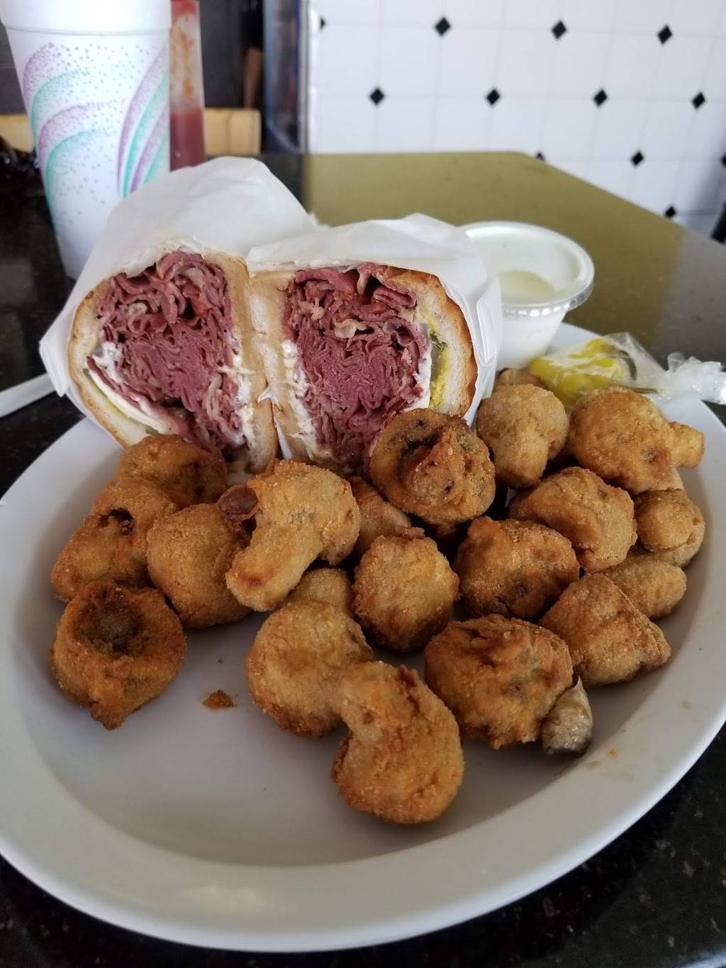 Tommys Drive Thru Restaurant | restaurant | 718 S San Jacinto Ave, San Jacinto, CA 92583, USA | 9516545566 OR +1 951-654-5566