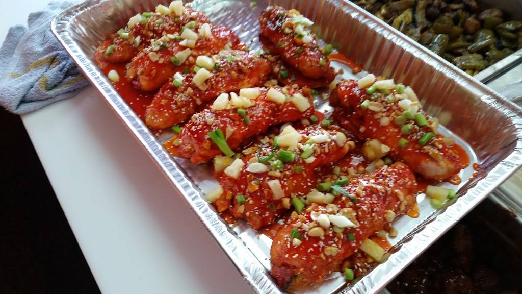 Chick n Chow | restaurant | 9301 Pico Blvd, Los Angeles, CA 90035, USA | 3102745595 OR +1 310-274-5595