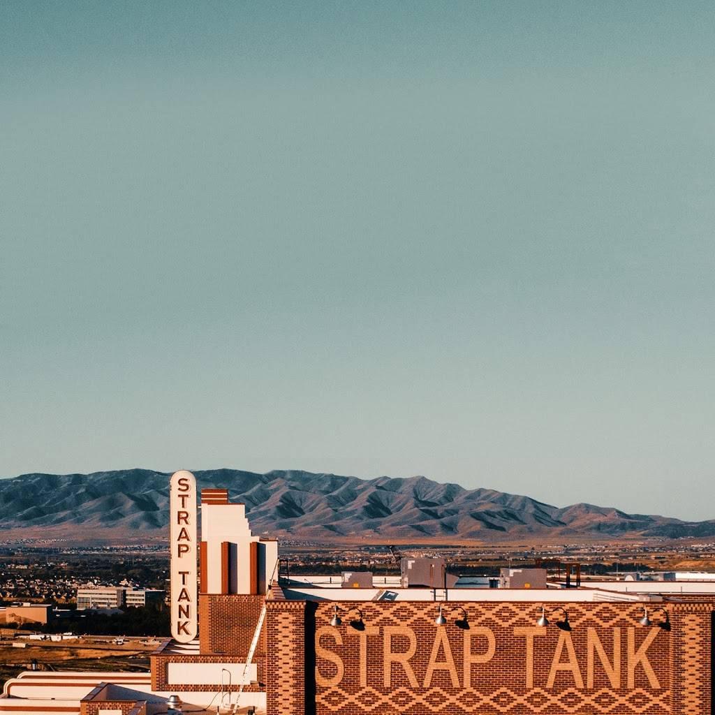 Strap Tank Brewery | restaurant | 3661 N Outlet Pkwy, Lehi, UT 84043, USA | 3853528194 OR +1 385-352-8194
