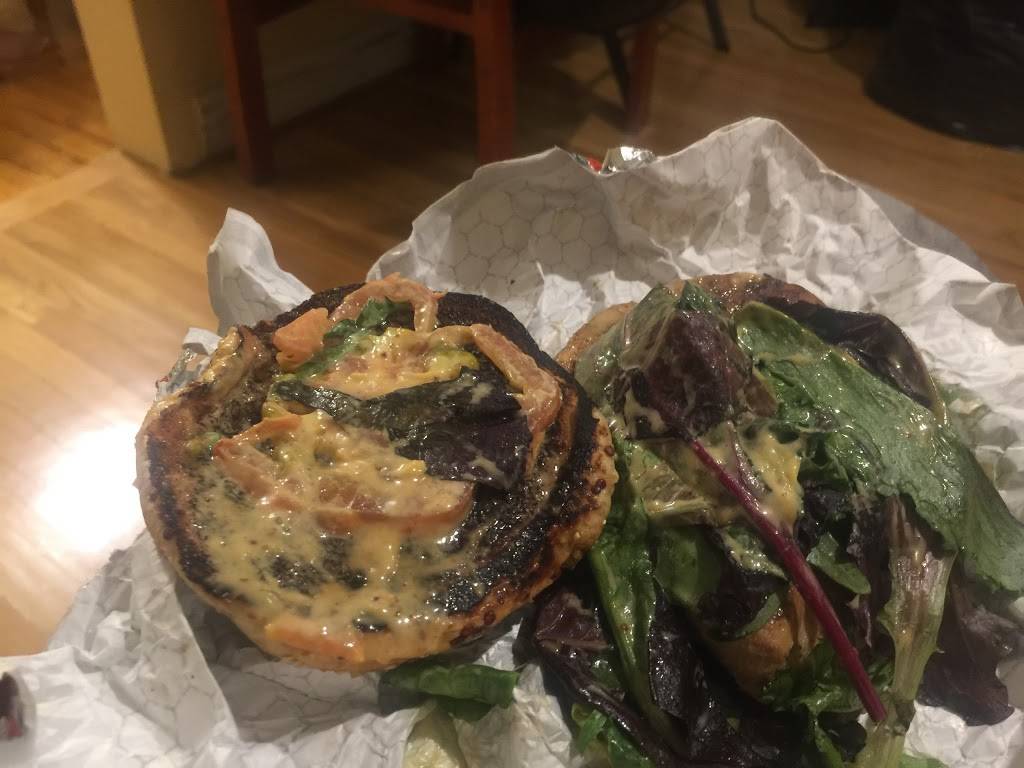 Wendys | restaurant | 90-13 Metropolitan Ave, Rego Park, NY 11374, USA | 7182756221 OR +1 718-275-6221