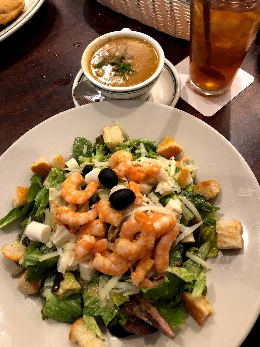 Goode Company Seafood | restaurant | 10211 Katy Fwy, Houston, TX 77024, USA | 7134647933 OR +1 713-464-7933