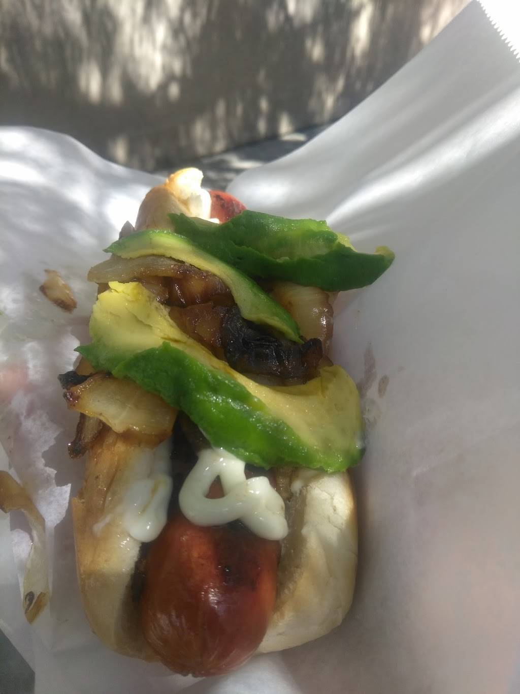 VIP Hot Dogs | restaurant | 883 E Pico Blvd, Los Angeles, CA 90021, USA | 3236299042 OR +1 323-629-9042