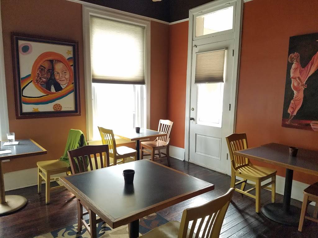 Veggie Village | restaurant | 1314 6th Ave N, Nashville, TN 37208, USA | 6152524600 OR +1 615-252-4600