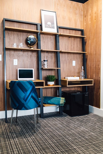 Vandyke Bed and Beverage | restaurant | 105 S 11th St, Nashville, TN 37206, USA | 6156196770 OR +1 615-619-6770