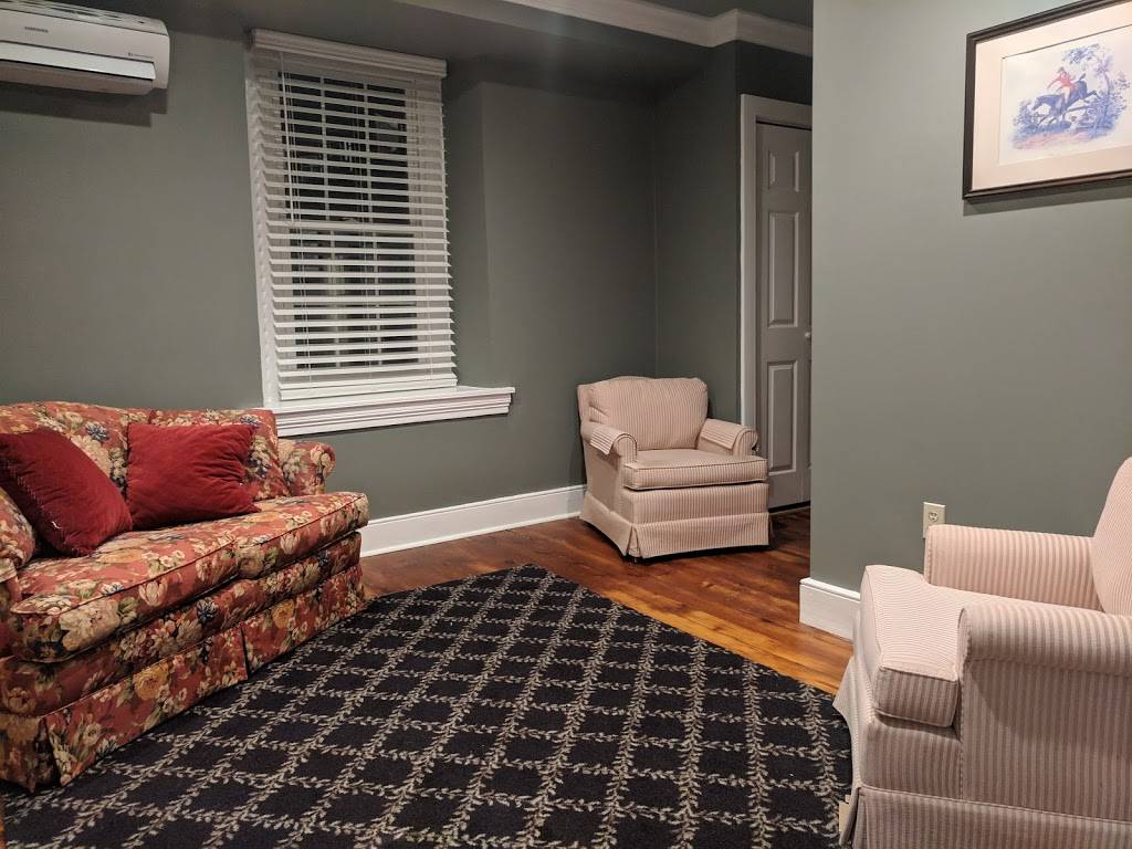 Stottsville Inn | restaurant | 3512 Strasburg Rd, Coatesville, PA 19320, USA | 4847185121 OR +1 484-718-5121