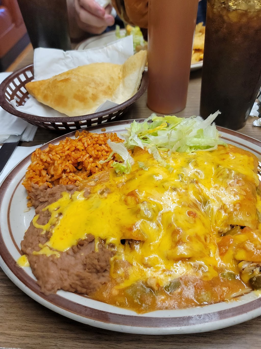 Jerrys Cafe | cafe | 406 W Coal Ave, Gallup, NM 87301, USA | 5057226775 OR +1 505-722-6775